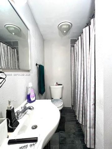 2450 NW 85th Ave A, Sunrise, FL 33322