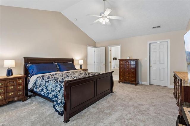 122 Rockmor LN, Yorktown, VA 23693