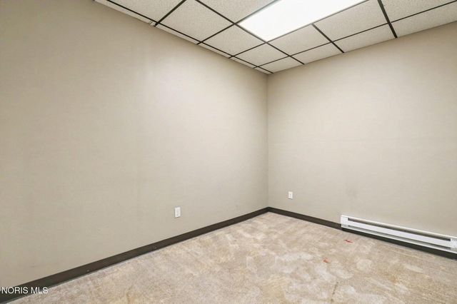 702 E Broadway Street, Toledo, OH 43605