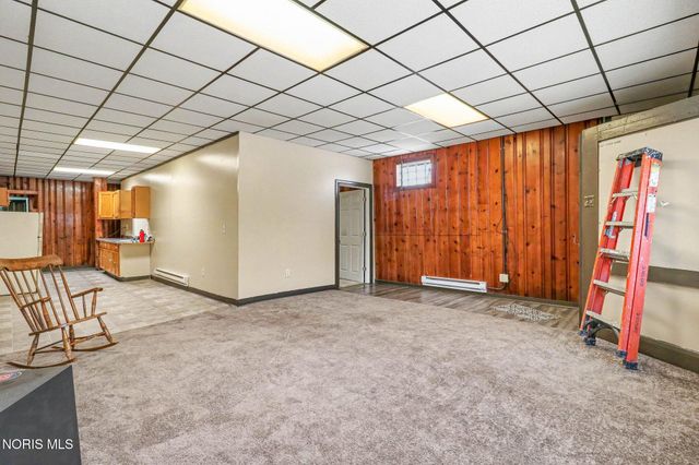 702 E Broadway Street, Toledo, OH 43605