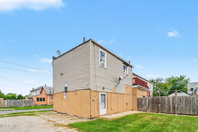 702 E Broadway Street, Toledo, OH 43605