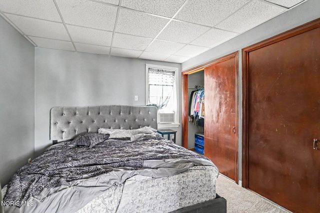 702 E Broadway Street, Toledo, OH 43605