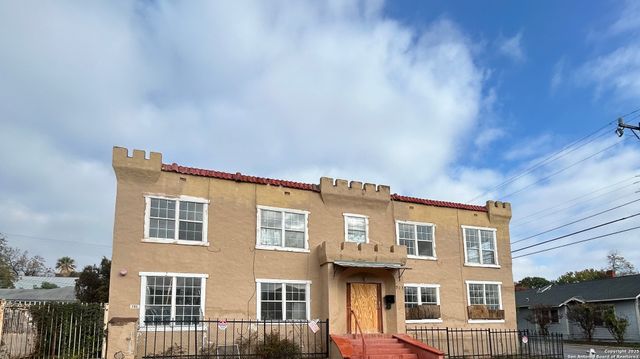 903 West Craig Pl, San Antonio, TX 78201