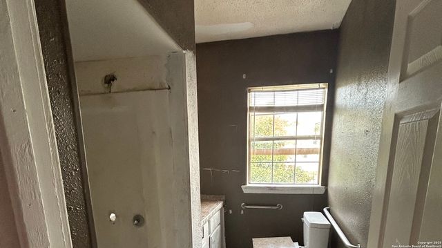 903 West Craig Pl, San Antonio, TX 78201