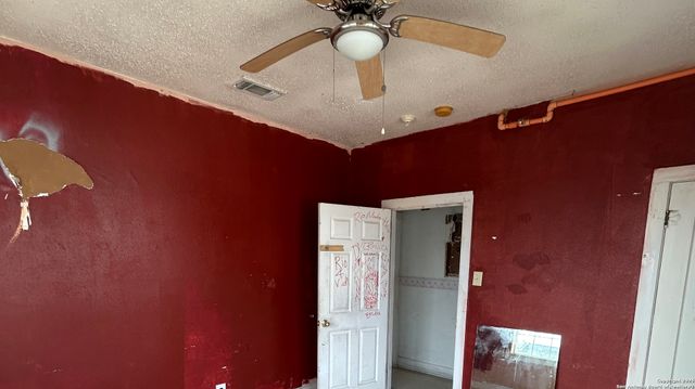 903 West Craig Pl, San Antonio, TX 78201