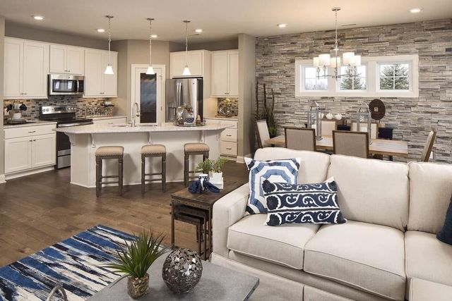 6189 157th Street N, Hugo, MN 55038