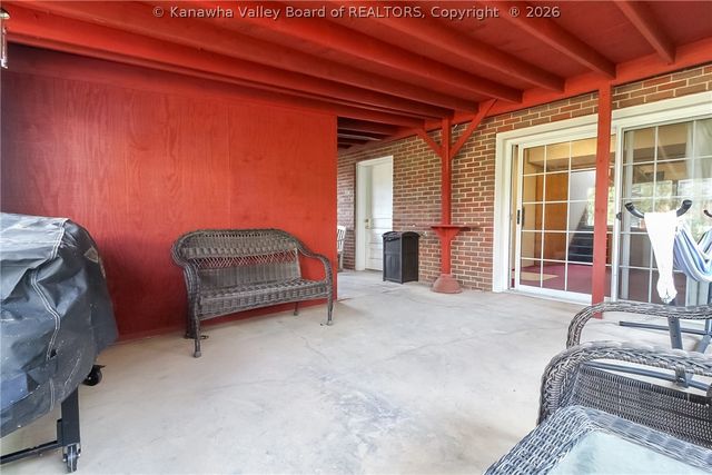 2731 Kincaid Drive, St Albans, WV 25177