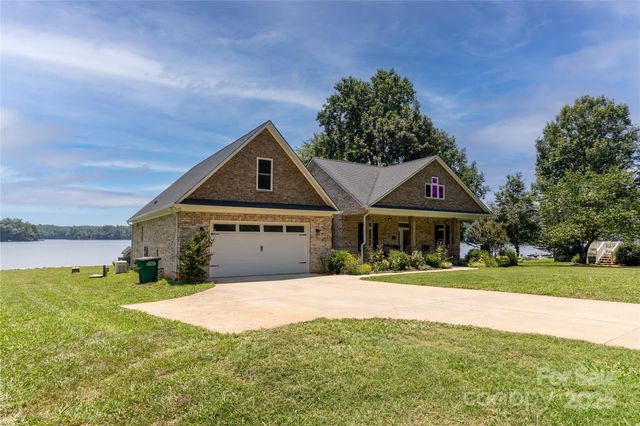 735 Pebble Point, Salisbury, NC 28146