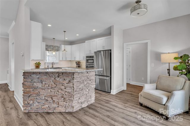735 Pebble Point, Salisbury, NC 28146