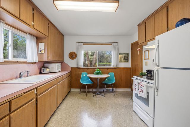 11 Ludlow Avenue, Saint Paul, MN 55108