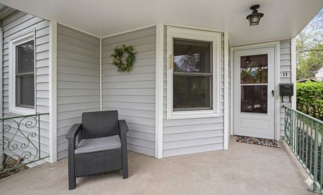 11 Ludlow Avenue, Saint Paul, MN 55108