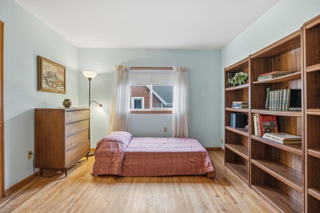 11 Ludlow Avenue, Saint Paul, MN 55108