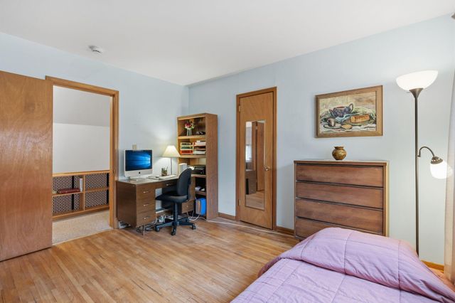 11 Ludlow Avenue, Saint Paul, MN 55108