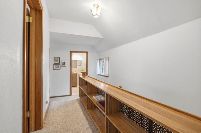 11 Ludlow Avenue, Saint Paul, MN 55108