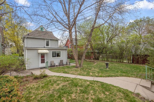 11 Ludlow Avenue, Saint Paul, MN 55108