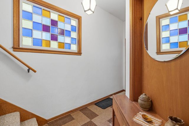 11 Ludlow Avenue, Saint Paul, MN 55108