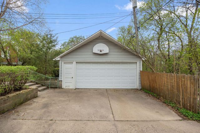 11 Ludlow Avenue, Saint Paul, MN 55108