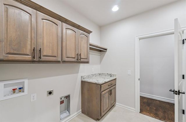 4009 Stone Hollow Lane, Edmond, OK 73034