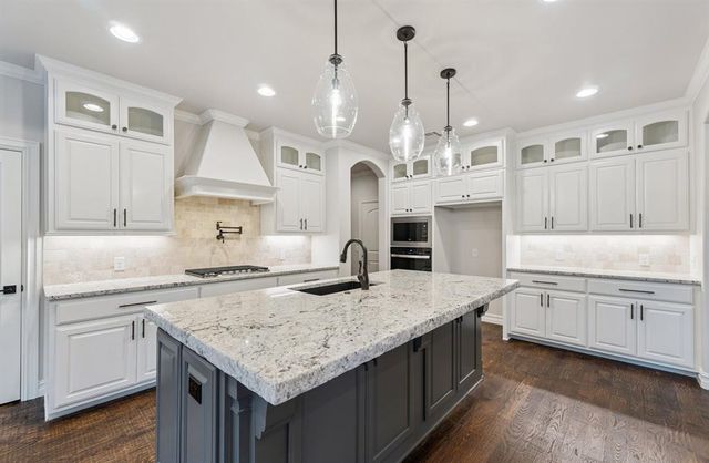 4009 Stone Hollow Lane, Edmond, OK 73034