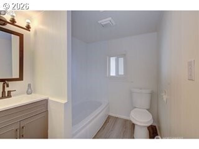 105 redpath Street, Kelso, WA 98675