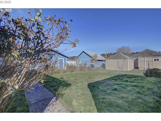 105 redpath Street, Kelso, WA 98675