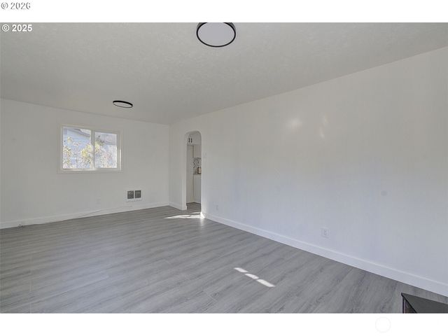 105 redpath Street, Kelso, WA 98675