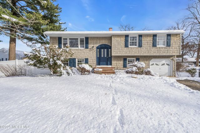 1 Drexel Court, Toms River, NJ 08753