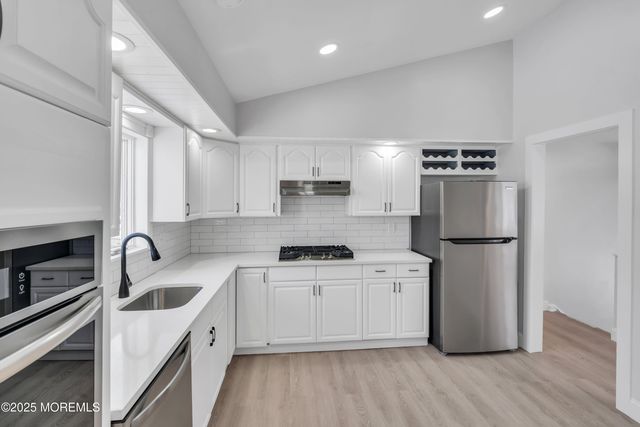 1 Drexel Court, Toms River, NJ 08753