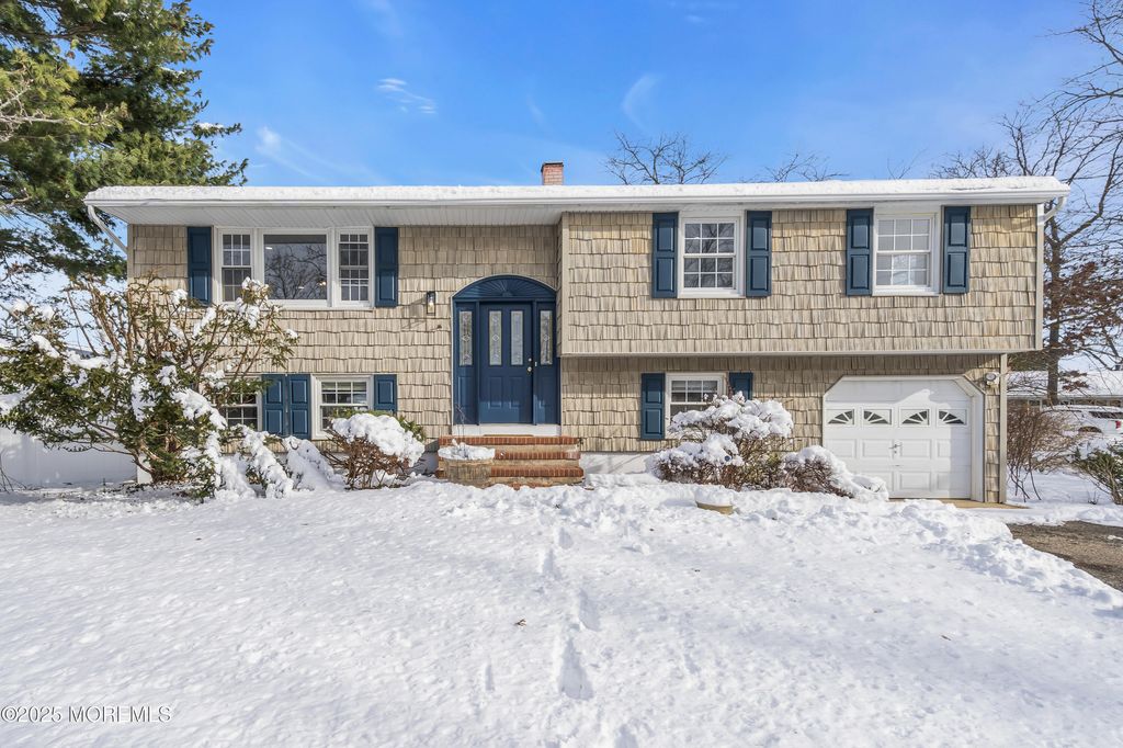 1 Drexel Court, Toms River, NJ 08753