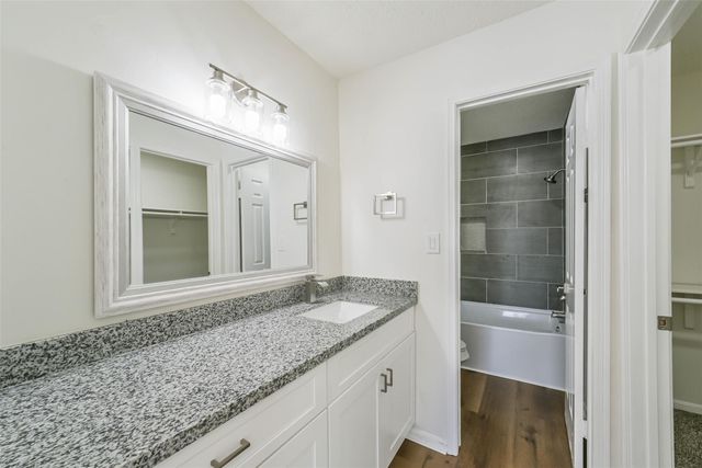 736 Country Place Drive A, Houston, TX 77079