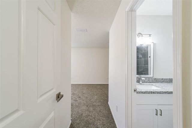 736 Country Place Drive A, Houston, TX 77079