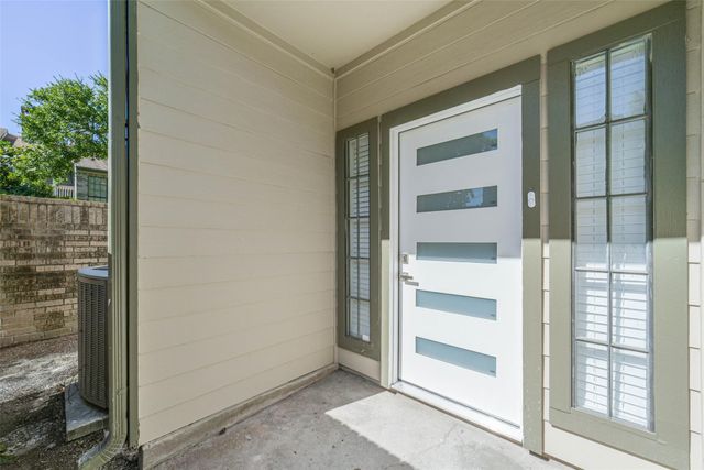 736 Country Place Drive A, Houston, TX 77079