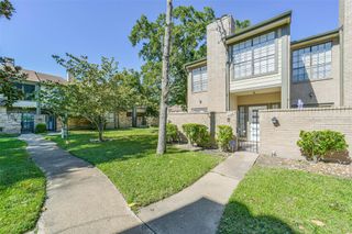 736 Country Place Drive A, Houston, TX 77079