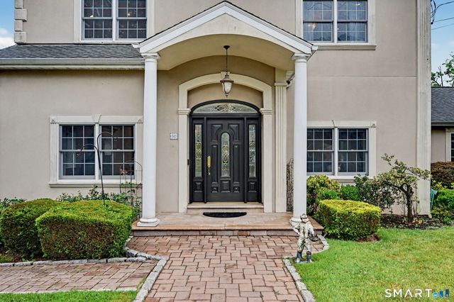 52 Francis Lane, Greenwich, CT 06831
