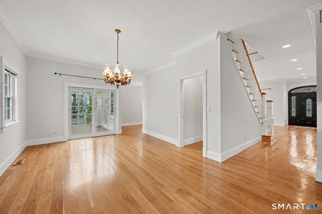 52 Francis Lane, Greenwich, CT 06831