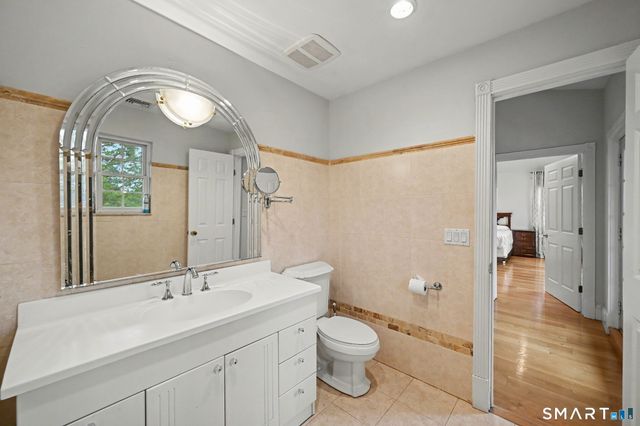 52 Francis Lane, Greenwich, CT 06831