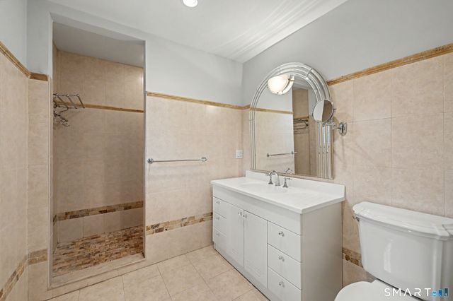 52 Francis Lane, Greenwich, CT 06831