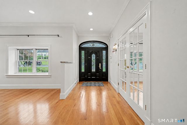52 Francis Lane, Greenwich, CT 06831