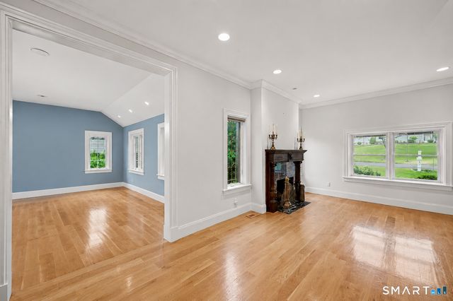 52 Francis Lane, Greenwich, CT 06831