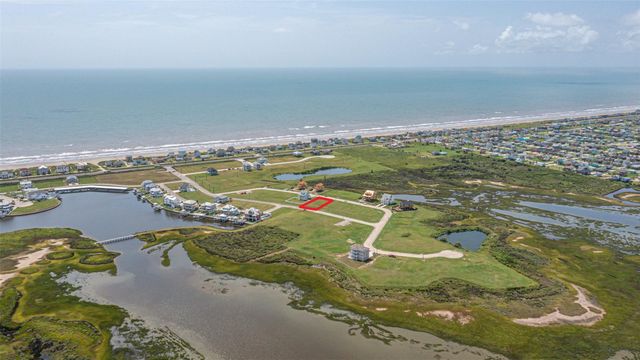 3927 Curlew Drive, Galveston, TX 77554