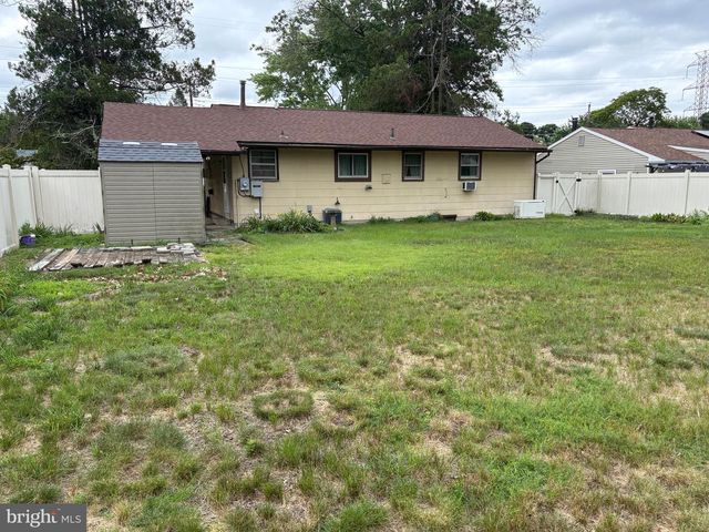 26 S CLUB RD, Pine Hill, NJ 08021
