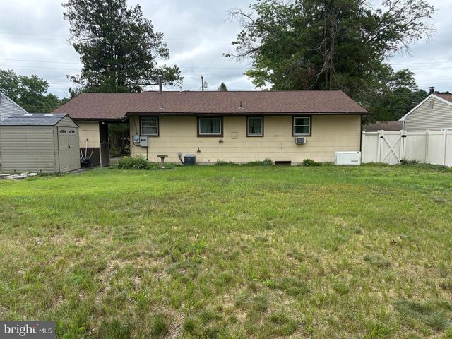 26 S CLUB RD, Pine Hill, NJ 08021