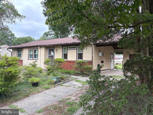 26 S CLUB RD, Pine Hill, NJ 08021