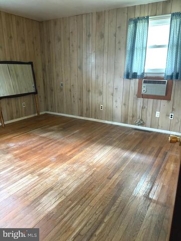26 S CLUB RD, Pine Hill, NJ 08021