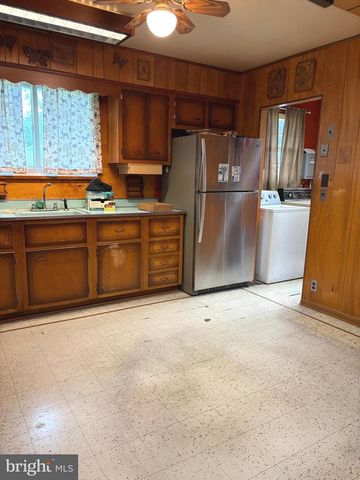 26 S CLUB RD, Pine Hill, NJ 08021