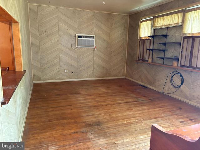 26 S CLUB RD, Pine Hill, NJ 08021