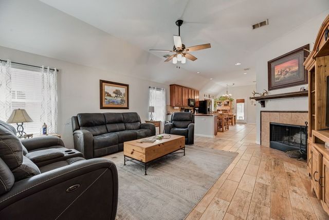 13708 Trail Break Drive, Fort Worth, TX 76052