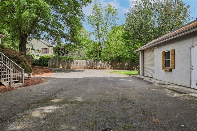 4872 Chamblee Tucker Road, Tucker, GA 30084