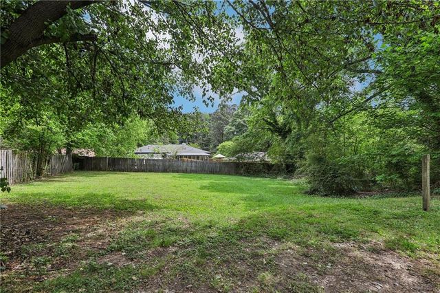 4872 Chamblee Tucker Road, Tucker, GA 30084