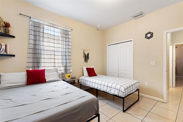 165 CAPTAIN HOOK WAY, Davenport, FL 33837